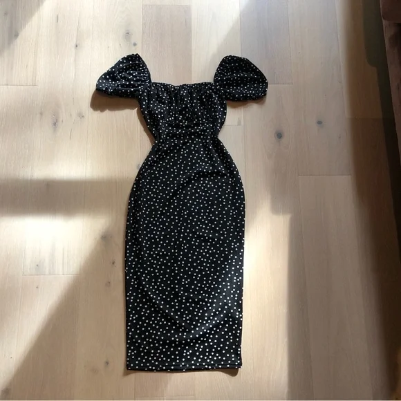 missguided midi dresses MISSGUIDED Floral Puff Sleeves Midi Dress